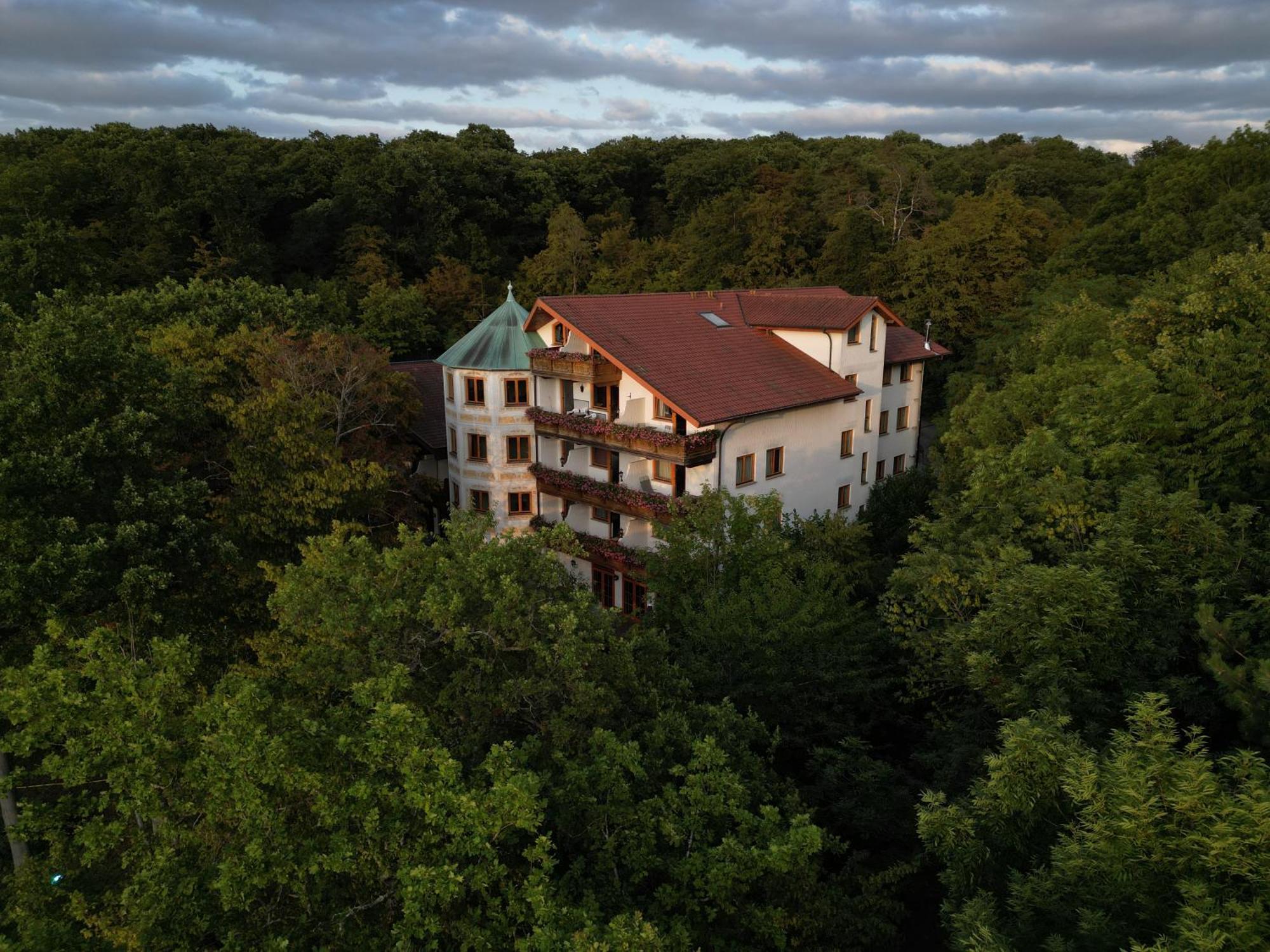 Hotel-Restaurant Kreuzberghof Tagungs- Und Veranstaltungshotel Tiefenbach (Heilbronn) Exterior foto