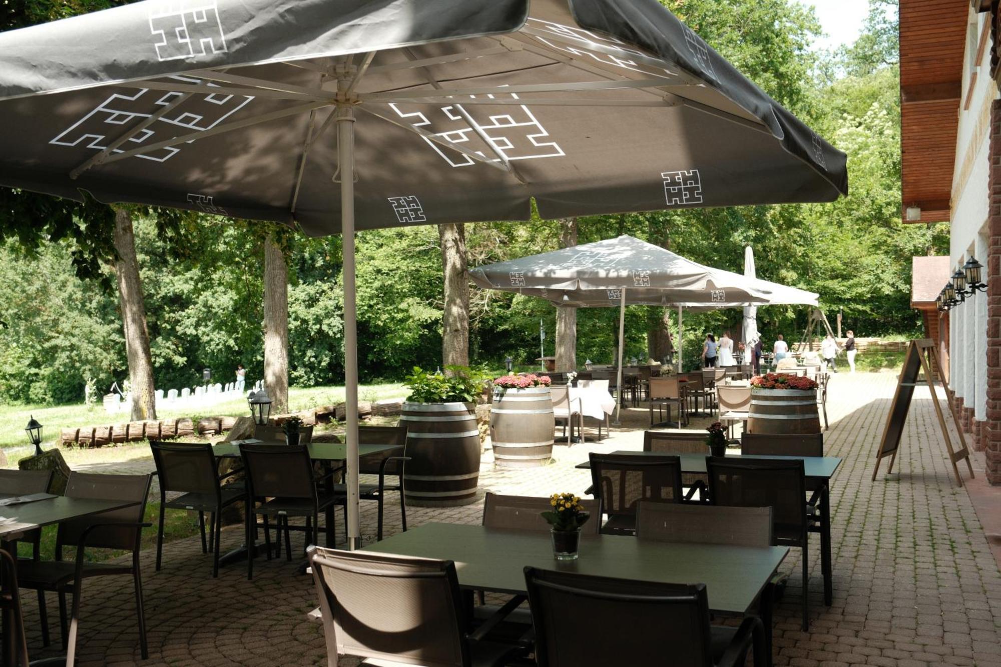 Hotel-Restaurant Kreuzberghof Tagungs- Und Veranstaltungshotel Tiefenbach (Heilbronn) Exterior foto